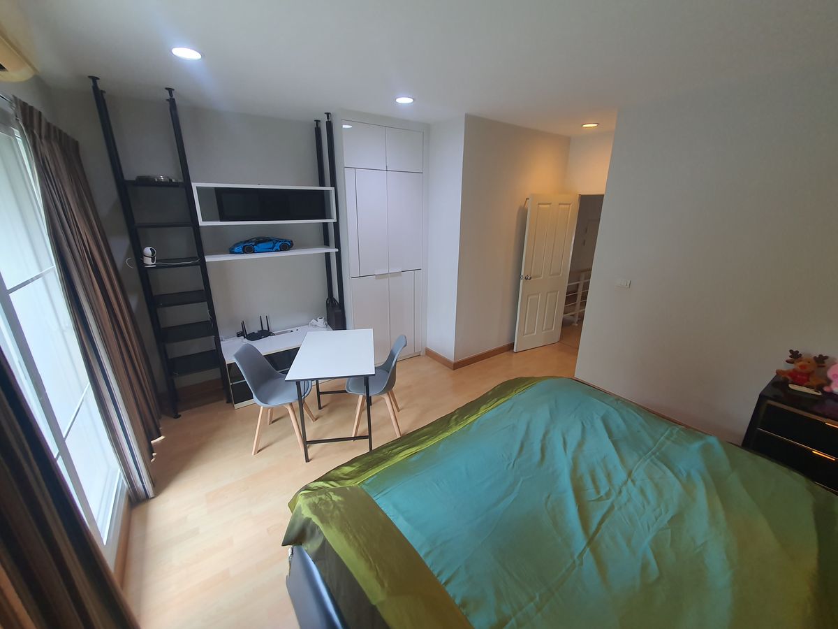 ขายทาวน์โฮมลาดพร้าว101 แฮปปี้แลนด์ : บ้านกลางเมือง ลาดพร้าว 87, ทาวน์โฮม 3 ชั้น, วิวสวน เป็นส่วนตัว ทำเลดี, สไตล์โมเดิร์น ราคาจับต้องได้, ฟังก์ชันครบ หรู คุ้ม พร้อมอยู่ทันที