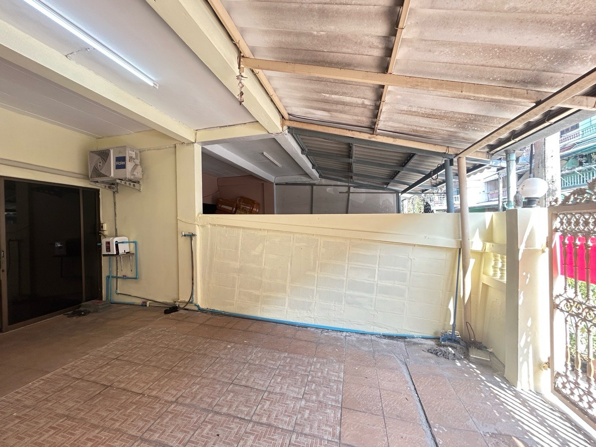 For SaleTownhomeRama 2, Bang Khun Thian : House for sale Sinthawee Grand Village, Rama 2. Area 200 sqm (16.5 sq.wah)