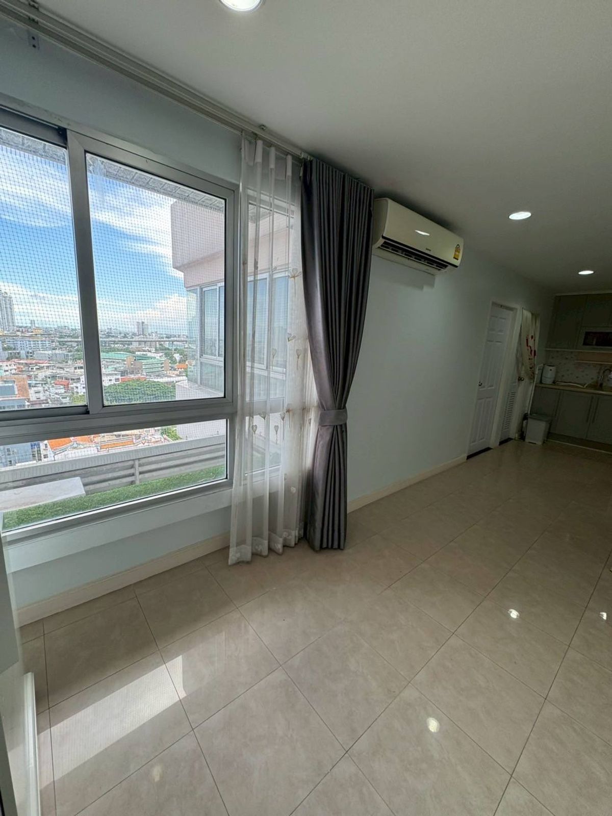 ขายคอนโดพระราม 3 สาธุประดิษฐ์ : River Heaven / 2 Bedrooms (FOR SALE),  ริเวอร์ เฮเว่น / 2 ห้องนอน (ขาย) MHOW692