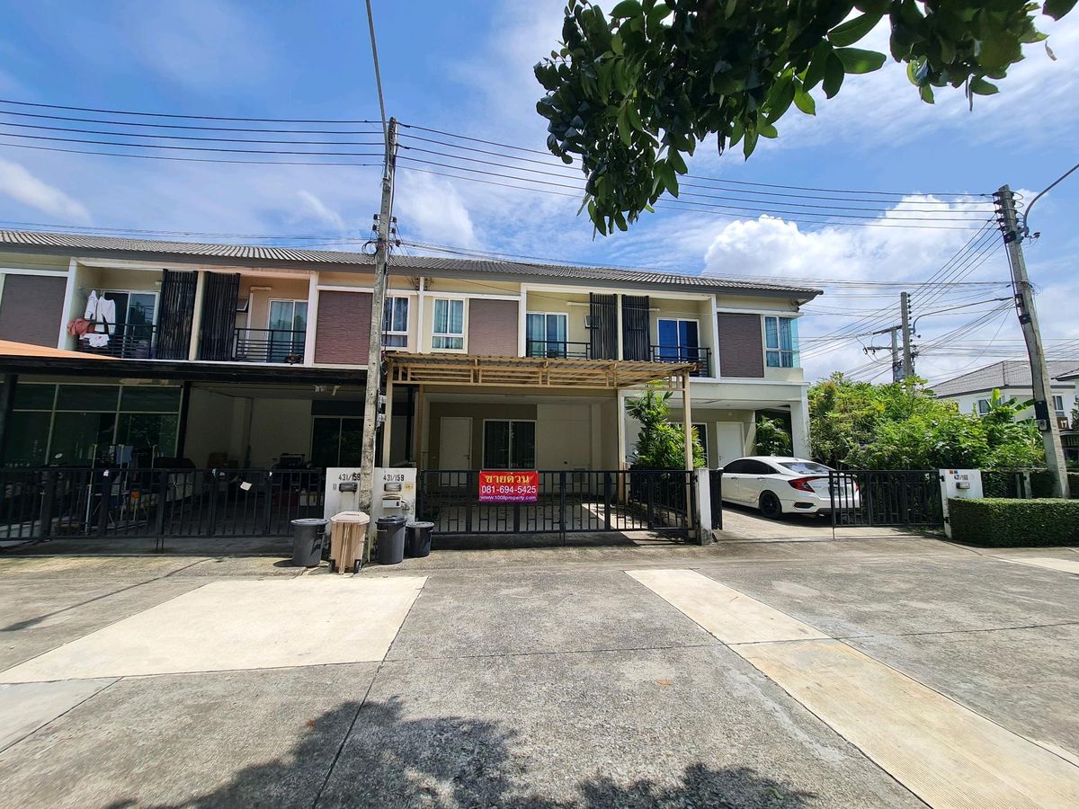For SaleTownhomePathum Thani,Rangsit, Thammasat : Urgent sale! Townhome in front of the garden Delight the Loft, Don Mueang-Rangsit
