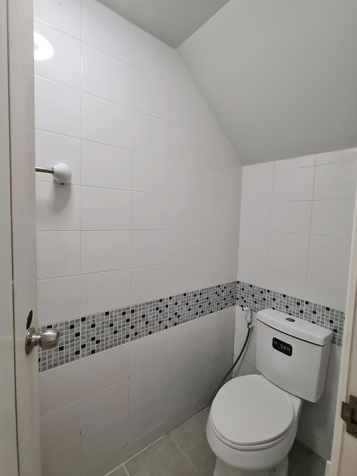 For SaleTownhomePathum Thani,Rangsit, Thammasat : Urgent sale! Townhome in front of the garden Delight the Loft, Don Mueang-Rangsit