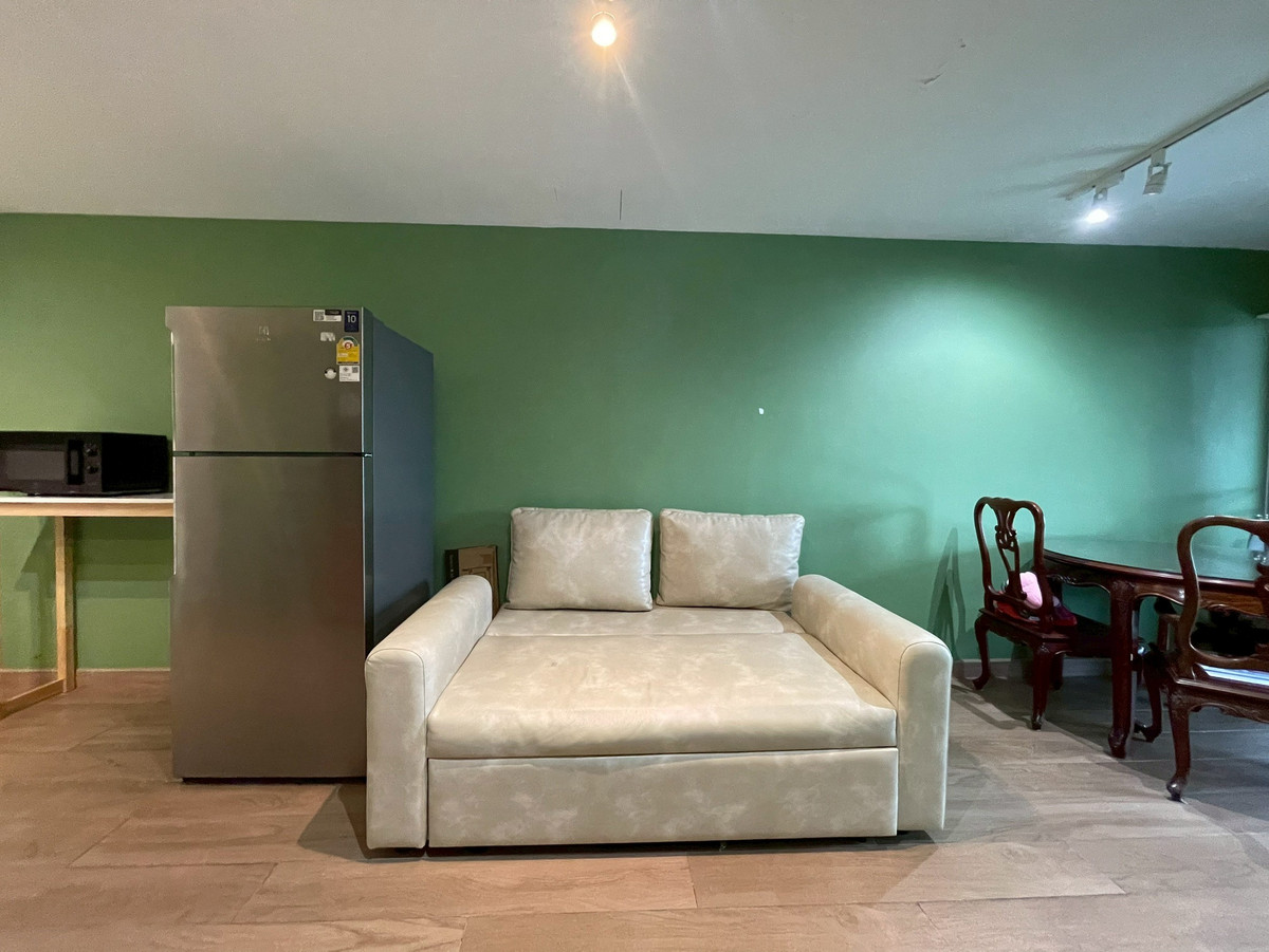 For RentCondoSukhumvit, Asoke, Thonglor : (For rent) 2 bedrooms, 1 bathroom, 61 sq m., spacious room, comfortable, Sukhumvit area, fully furnished + electrical appliances.