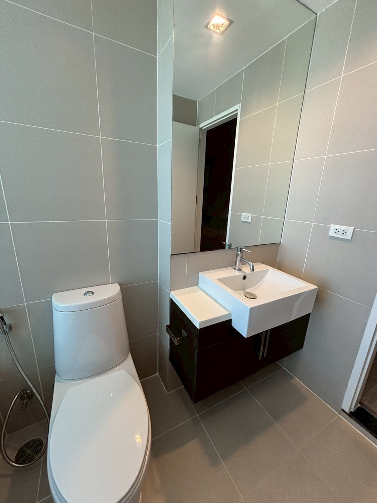 For RentCondoSukhumvit, Asoke, Thonglor : (For rent) Noble Remix 36 I 2BR, newly renovated room. All new electrical appliances Ready to move in ㅡ Near 🚆BTS Thonglor