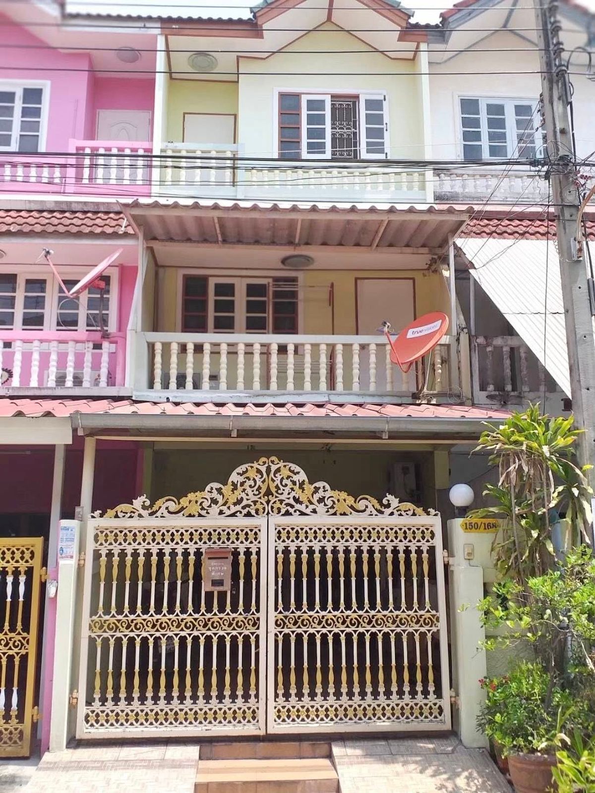 ขายทาวน์โฮมพระราม 2 บางขุนเทียน : ขายบ้าน ทาวน์เฮาส์บ้าน หมู่บ้านสินทวี แกรนด์ วิลเลจ พระราม 2. เนื้อที่ 200 ตร.ม (16.5 ตร.วา)