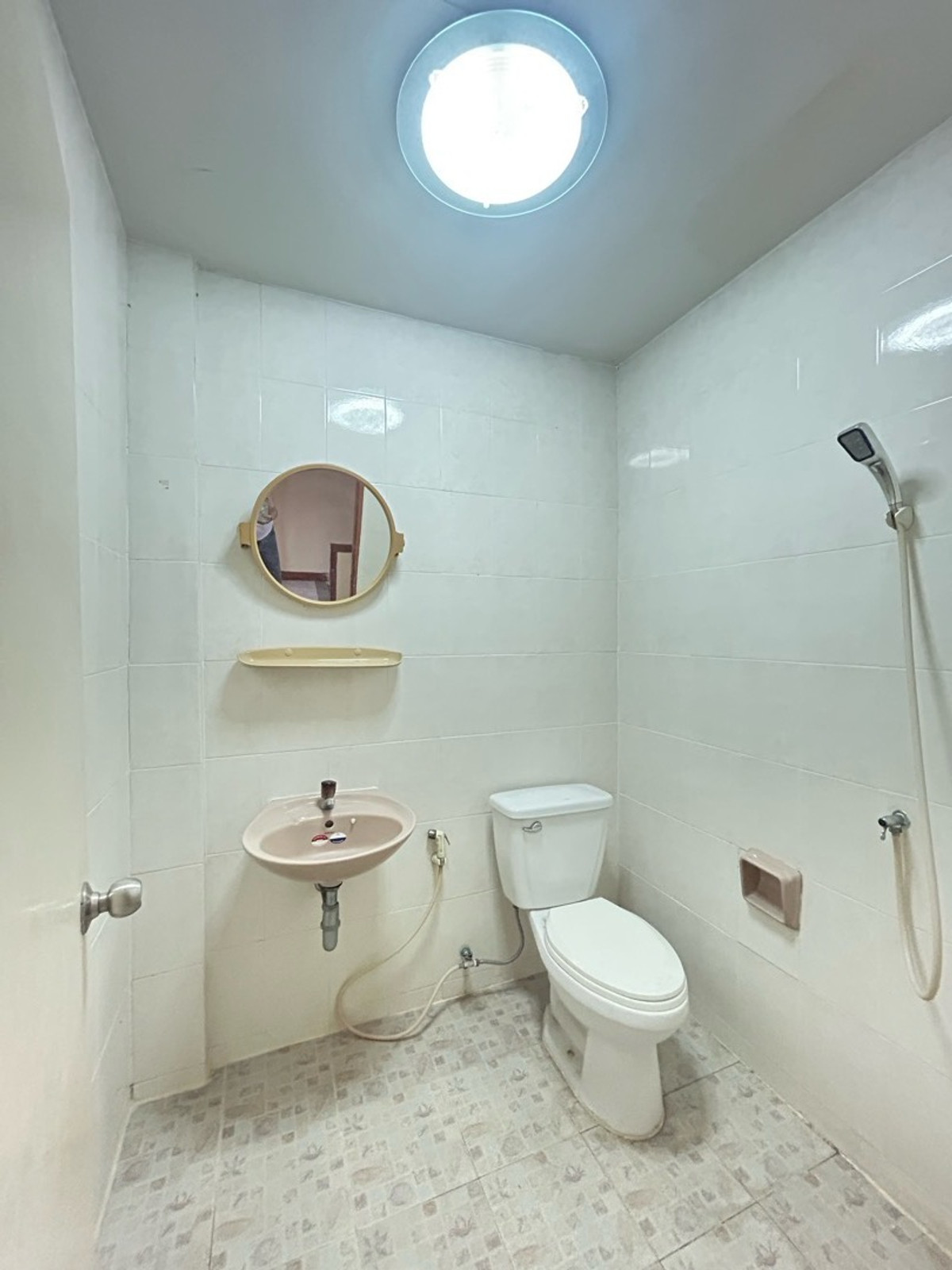 For SaleTownhomeRama 2, Bang Khun Thian : House for sale Sinthawee Grand Village, Rama 2. Area 200 sqm (16.5 sq.wah)