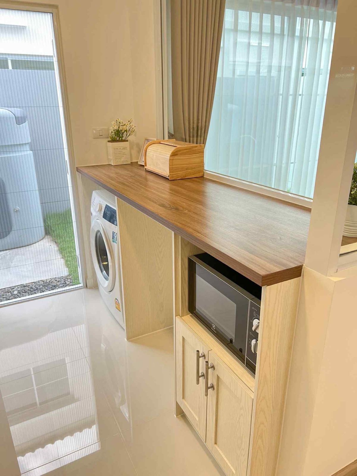 ให้เช่าทาวน์โฮมบางนา แบริ่ง ลาซาล : ทาวน์เฮ้าส์ให้เช่า 📍 Indy 2 Bangna-Ramkhamhaeng 2 📍 3 ห้องนอน 3 ห้องน้ำ เฟอร์นิเจอร์ และ เครื่องใช้ไฟฟ้าครบ 