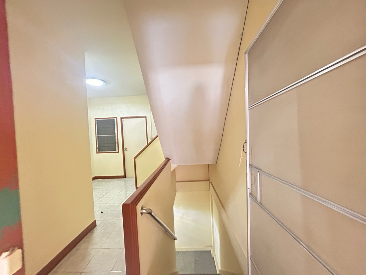 For SaleTownhomeRama 2, Bang Khun Thian : House for sale Sinthawee Grand Village, Rama 2. Area 200 sqm (16.5 sq.wah)