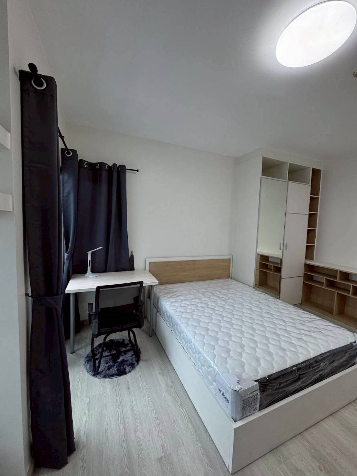 ให้เช่าคอนโดวงเวียนใหญ่ เจริญนคร : ★ My Condo  Sathorn-Taksin ★ 25 ตรม.,ชั้น 8 (สตูดิโอ ), ★ใกล้ BTS วงเวียนใหญ่ ★ใกล้ ตลาดวงเวียนใหญ่ ละโรบินสัน บางรัก ★ สิ่งอำนวยความสะดวกมากมาย★ เครื่องใช้ไฟฟ้าครบครัน★ 