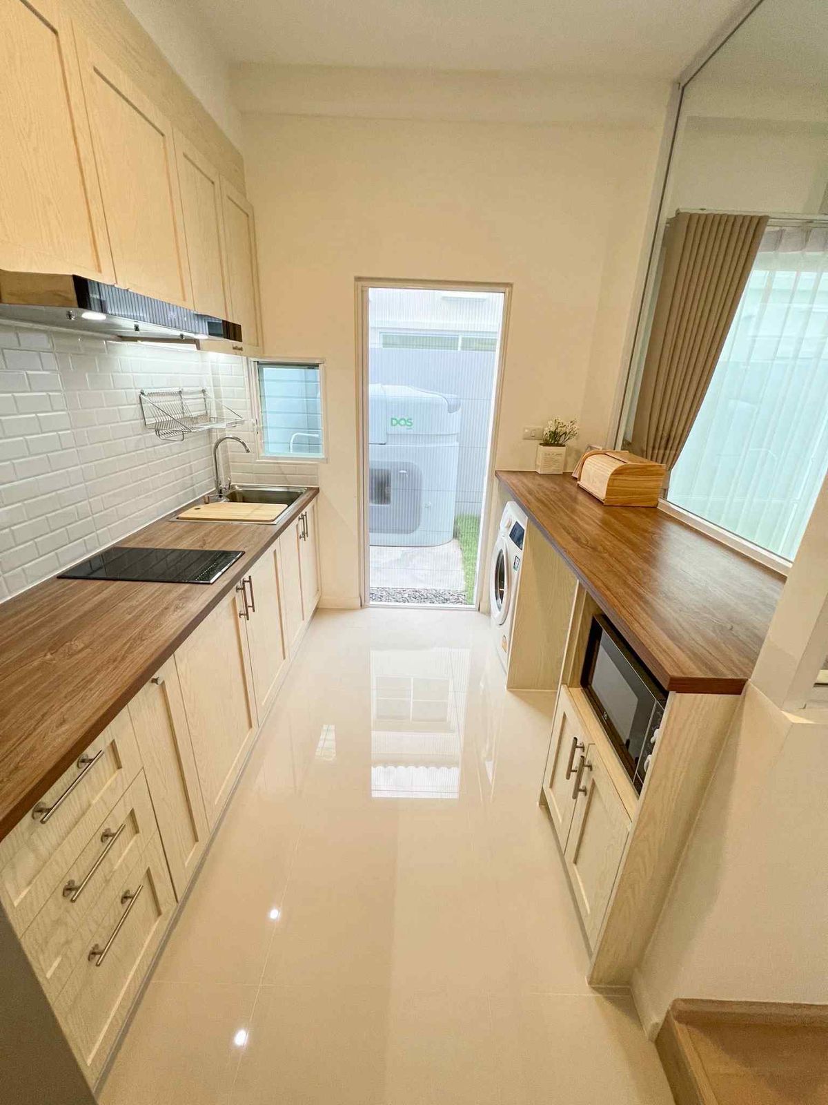 ให้เช่าทาวน์โฮมบางนา แบริ่ง ลาซาล : ทาวน์เฮ้าส์ให้เช่า 📍 Indy 2 Bangna-Ramkhamhaeng 2 📍 3 ห้องนอน 3 ห้องน้ำ เฟอร์นิเจอร์ และ เครื่องใช้ไฟฟ้าครบ 