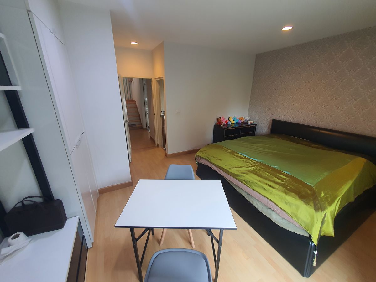 ขายทาวน์โฮมลาดพร้าว101 แฮปปี้แลนด์ : บ้านกลางเมือง ลาดพร้าว 87, ทาวน์โฮม 3 ชั้น, วิวสวน เป็นส่วนตัว ทำเลดี, สไตล์โมเดิร์น ราคาจับต้องได้, ฟังก์ชันครบ หรู คุ้ม พร้อมอยู่ทันที