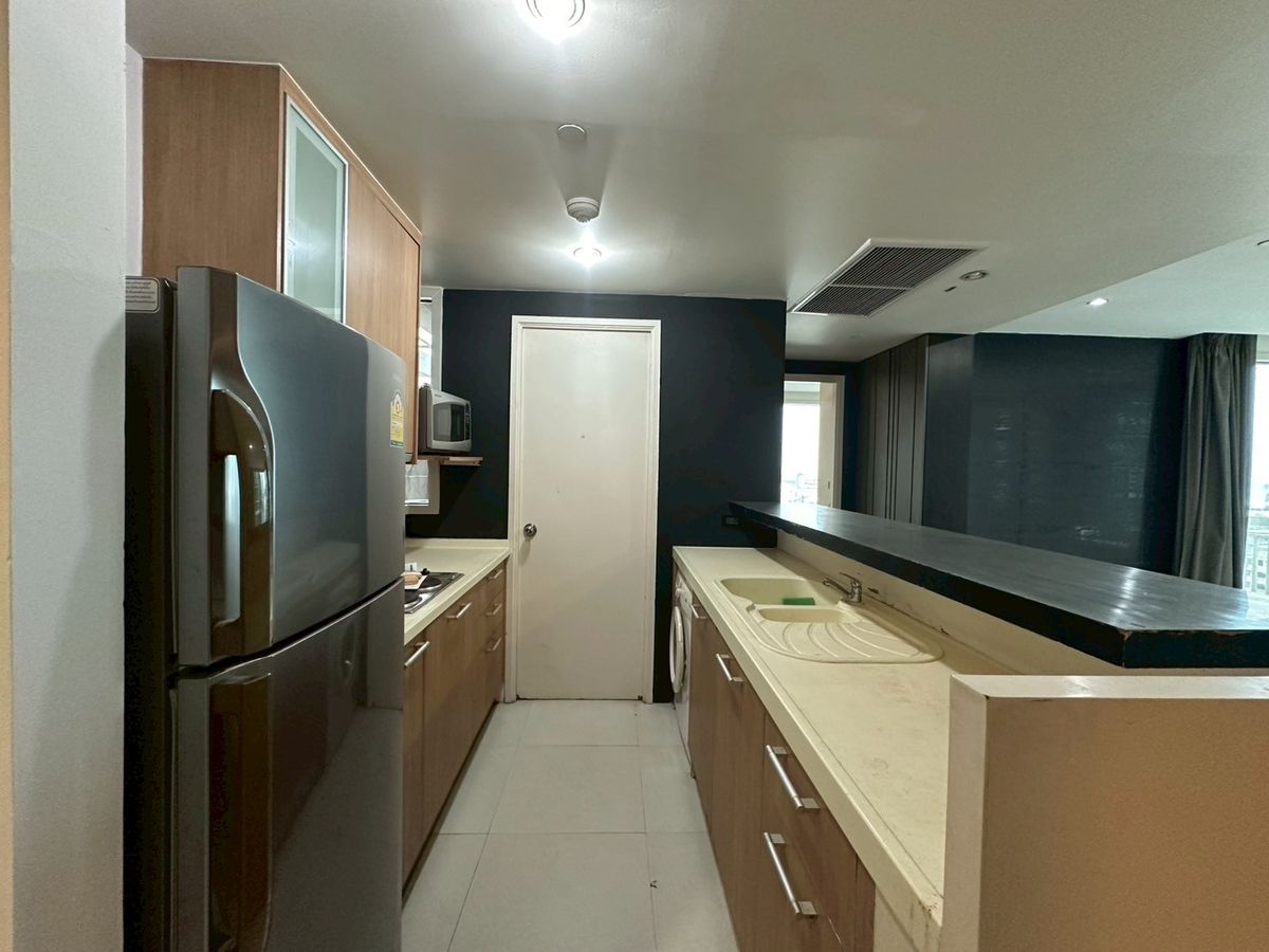 For SaleCondoWitthayu, Chidlom, Langsuan, Ploenchit : For Sale Manhattan Chitlom! 2 Bedroom 88 SQ.M Unfurnished Near Central Chidlom