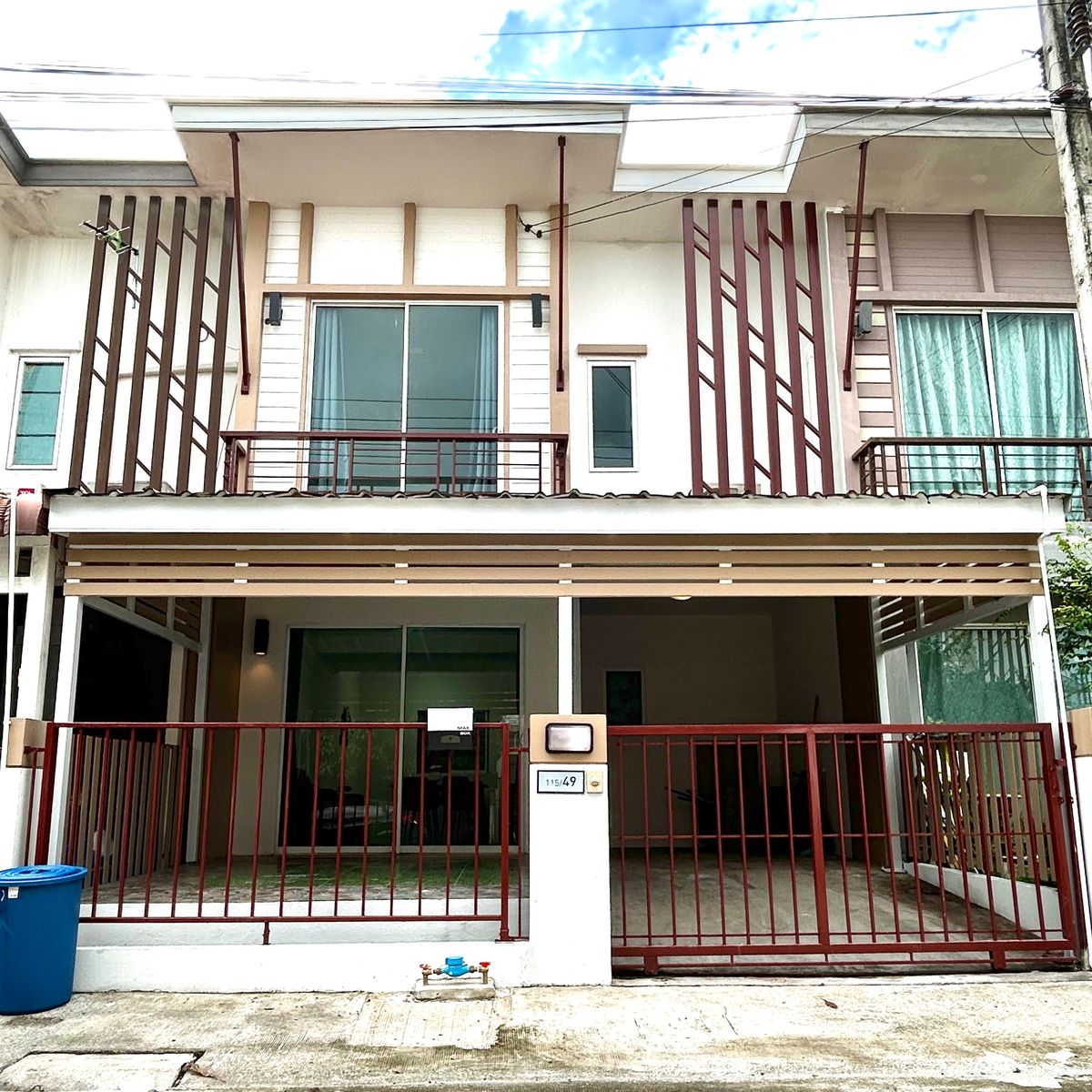 ให้เช่าทาวน์โฮมสมุทรปราการ สำโรง : 🌟 บ้านเช่าใจกลางเมือง สะดวกทุกการเดินทาง พร้อมเฟอร์ครบ ราคาดีแบบนี้หาไม่ได้บ่อย รีบติดต่อเลย!