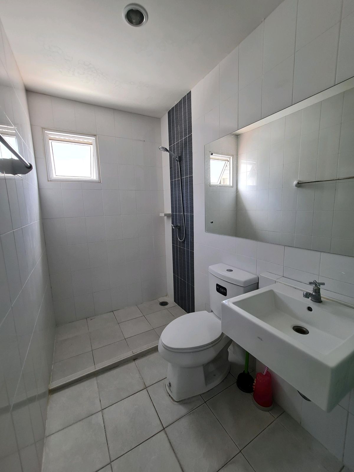 For SaleTownhomePathum Thani,Rangsit, Thammasat : Urgent sale! Townhome in front of the garden Delight the Loft, Don Mueang-Rangsit