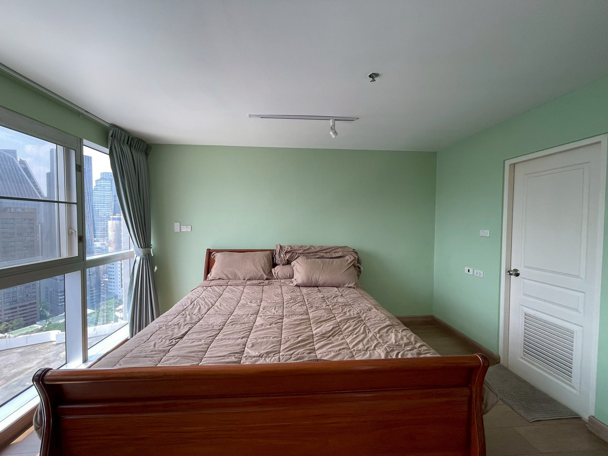 For RentCondoSukhumvit, Asoke, Thonglor : (For rent) 2 bedrooms, 1 bathroom, 61 sq m., spacious room, comfortable, Sukhumvit area, fully furnished + electrical appliances.