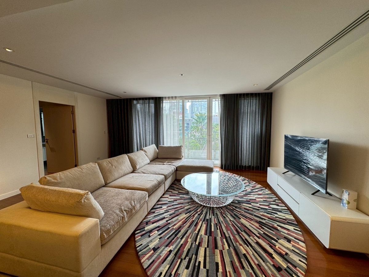 ให้เช่าคอนโดพระราม 9 เพชรบุรีตัดใหม่ RCA : 💎 LA CITTA PENTHOUSE THONGLOR ห้องเพนท์เฮาส์สุดหรู 3 ห้องนอน ตกแต่งครบ พร้อมเข้าอยู่ ใกล้ BTS ทองหล่อ เพียง 800 เมตร