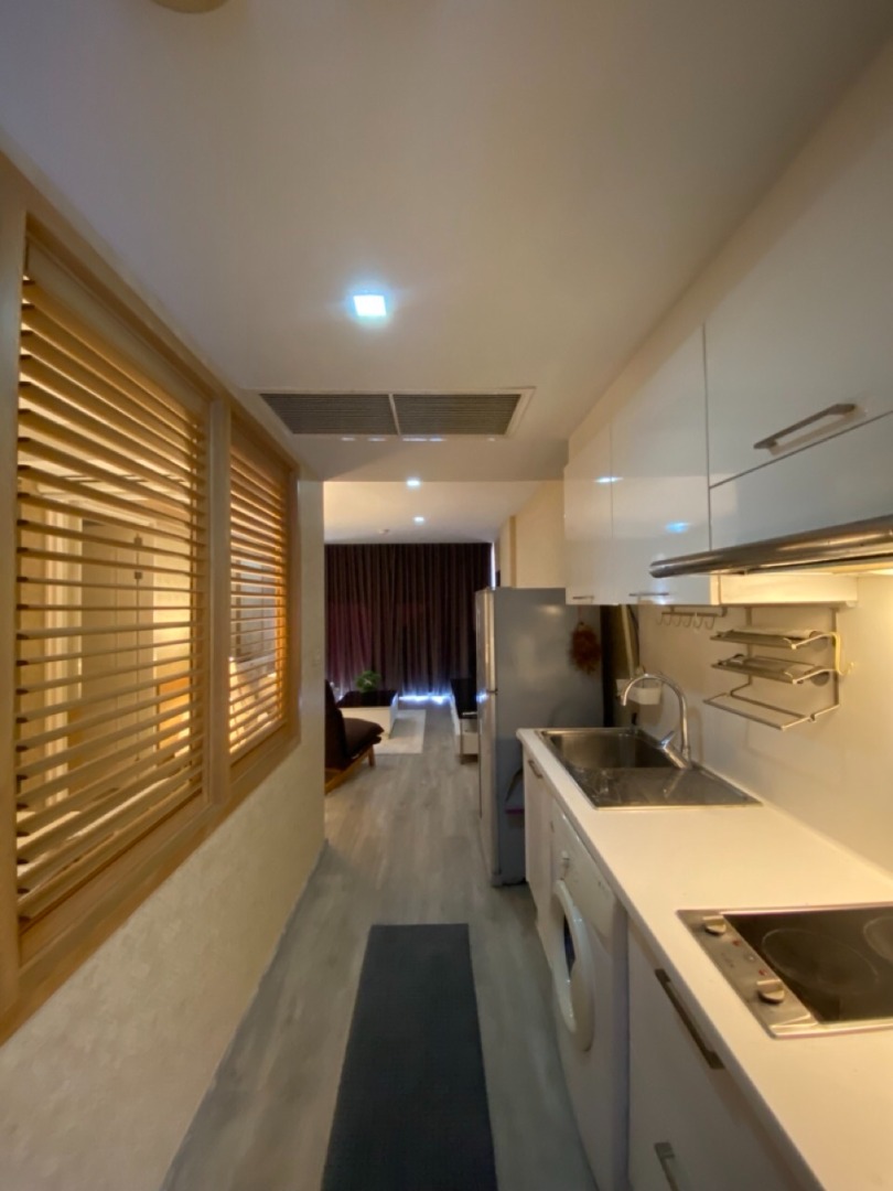 ขายคอนโดวิทยุ ชิดลม หลังสวน : 🔥ขายด่วน🔥โนเบิล แอมเบียนส์ สารสิน เป็นคอนโด Low-Rise 8 ห้องกว้างพร้อมอ่างอาบน้ำ วิวสวย ยูนิตน้อยให้ความเป็นส่วนตัว 