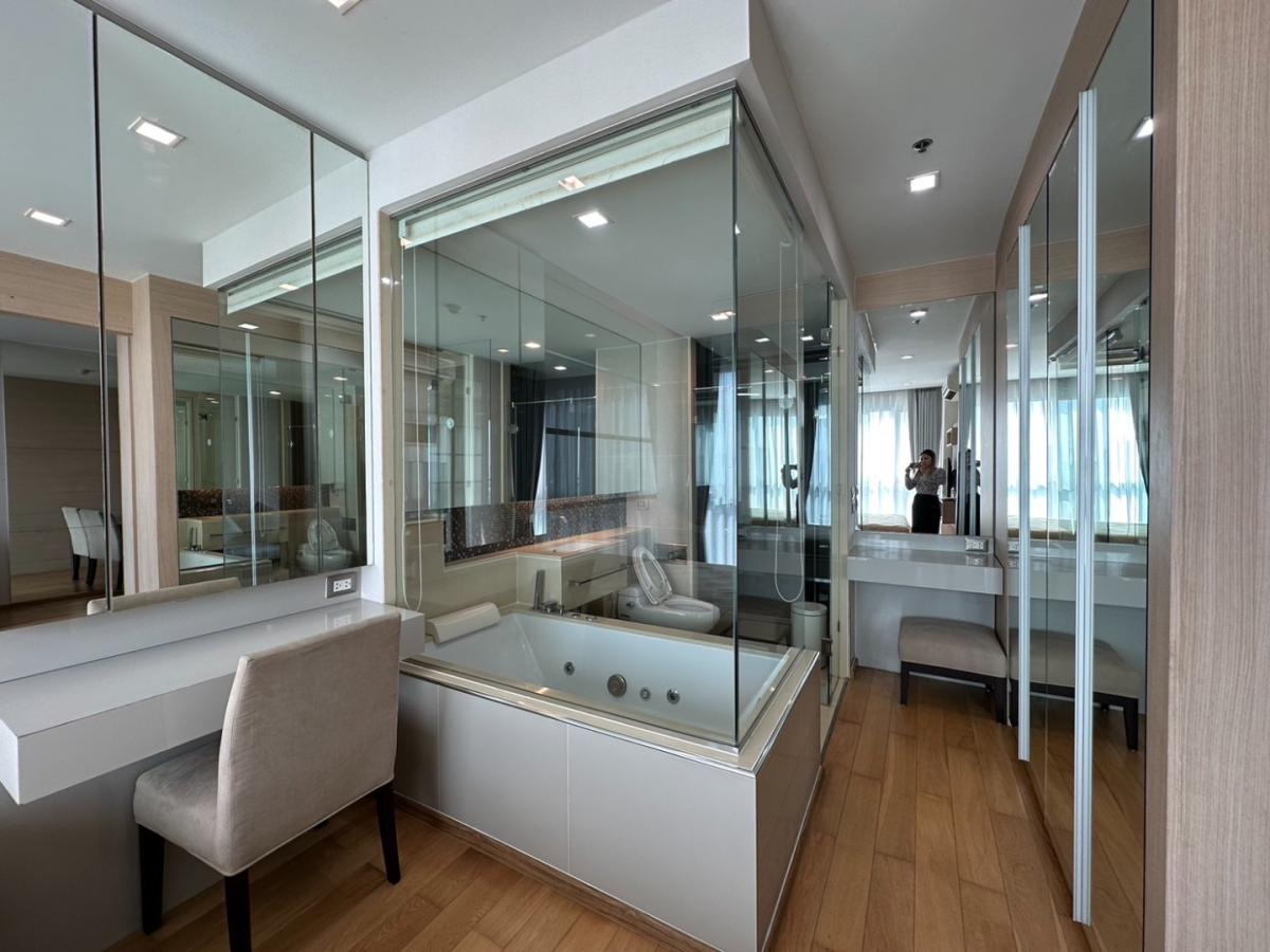 ขายคอนโดพระราม 9 เพชรบุรีตัดใหม่ RCA : 🔥ขายด่วน🔥ดิ แอดเดรส อโศก  ห้องกว้างหรูหรา วิวสวย ติดรถไฟฟ้า MRT เพชรบุรี