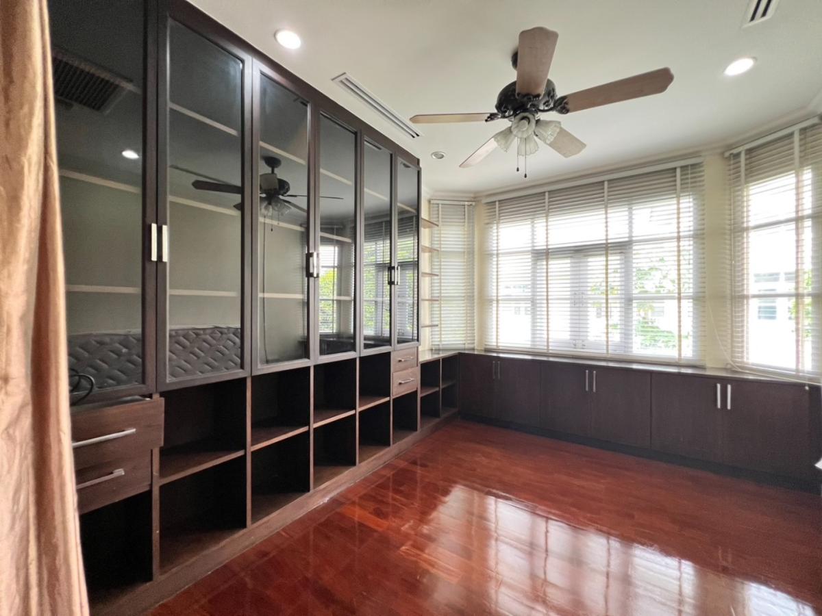 ให้เช่าบ้านลาดกระบัง สุวรรณภูมิ : 🔥ให้เช่าด่วน🔥โกลเด้น นครา อ่อนนุช 65 4ห้องนอน มีสวนลานกว้าง เฟอร์นิเจอร์ครบพร้อมเข้าอยู่