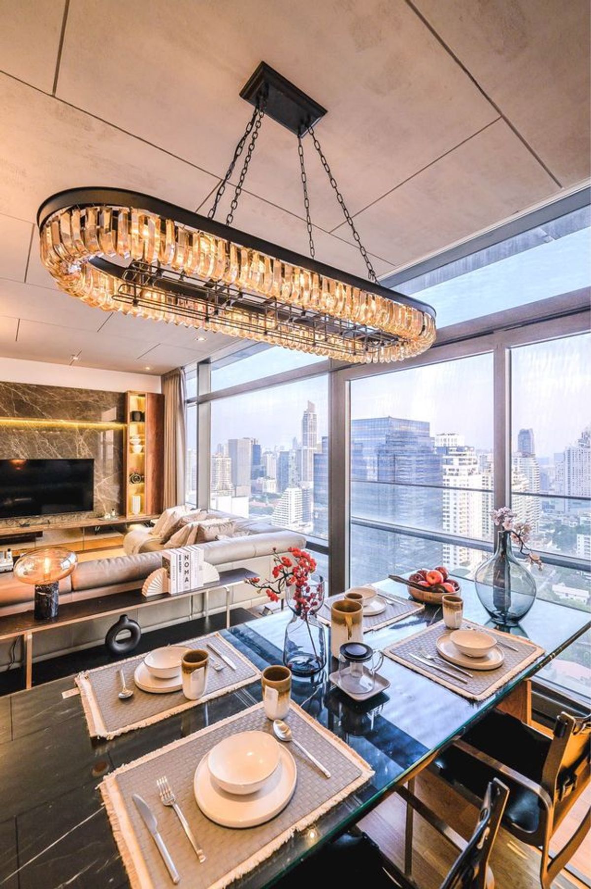 For RentCondoRama9, Petchburi, RCA : 💎 GT16227 | Condo for rent and sale at Circle living prototypes, convenient travel, beautiful-luxurious rooms, fully furnished. Ready to rent!!