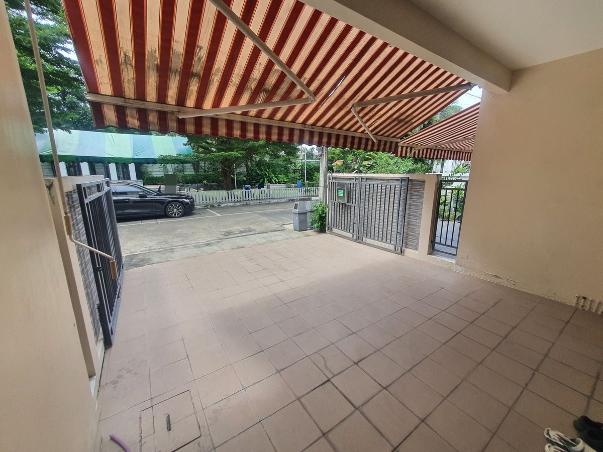 ขายทาวน์โฮมลาดพร้าว101 แฮปปี้แลนด์ : บ้านกลางเมือง ลาดพร้าว 87, ทาวน์โฮม 3 ชั้น, วิวสวน เป็นส่วนตัว ทำเลดี, สไตล์โมเดิร์น ราคาจับต้องได้, ฟังก์ชันครบ หรู คุ้ม พร้อมอยู่ทันที