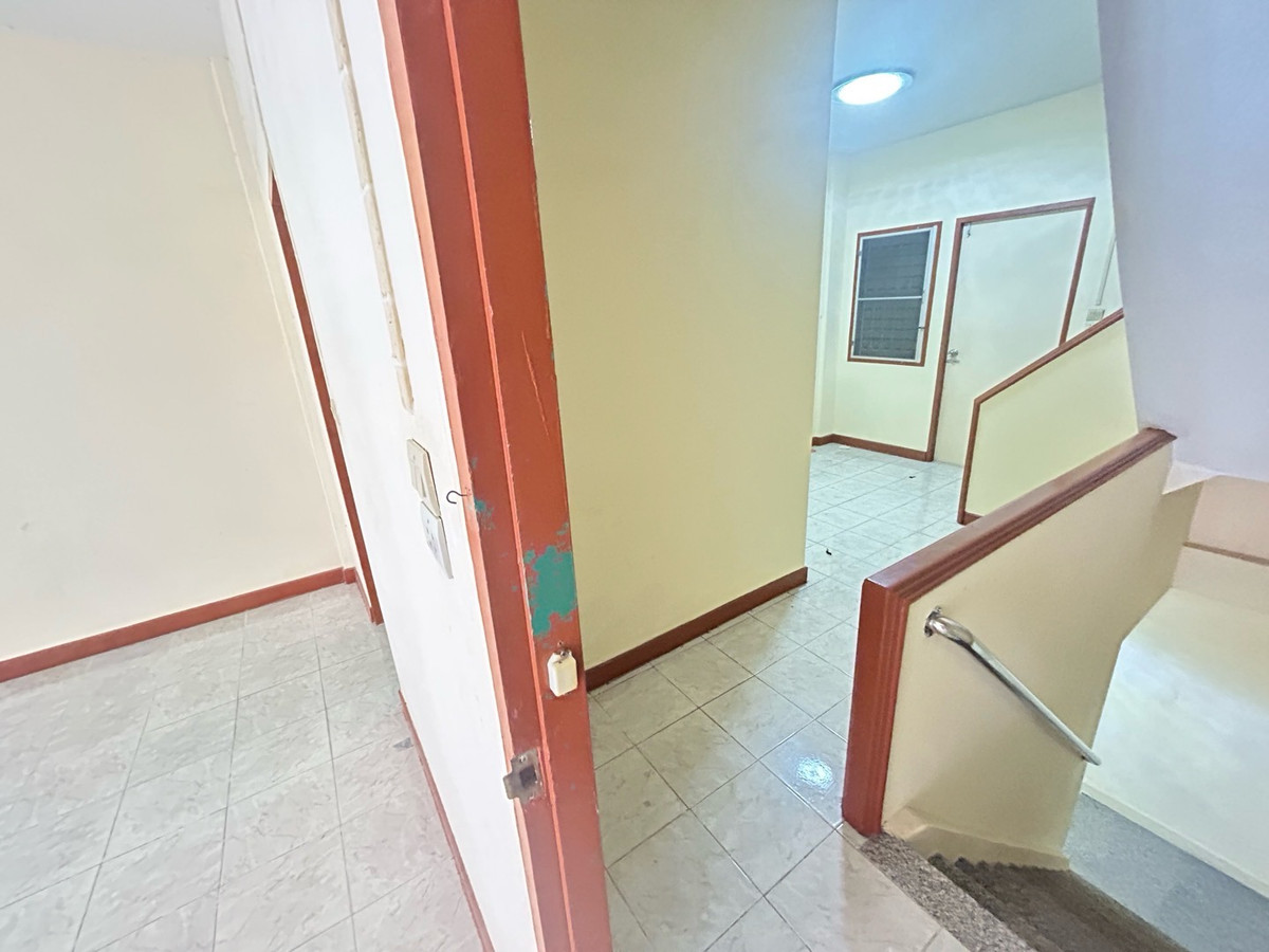 For SaleTownhomeRama 2, Bang Khun Thian : House for sale Sinthawee Grand Village, Rama 2. Area 200 sqm (16.5 sq.wah)