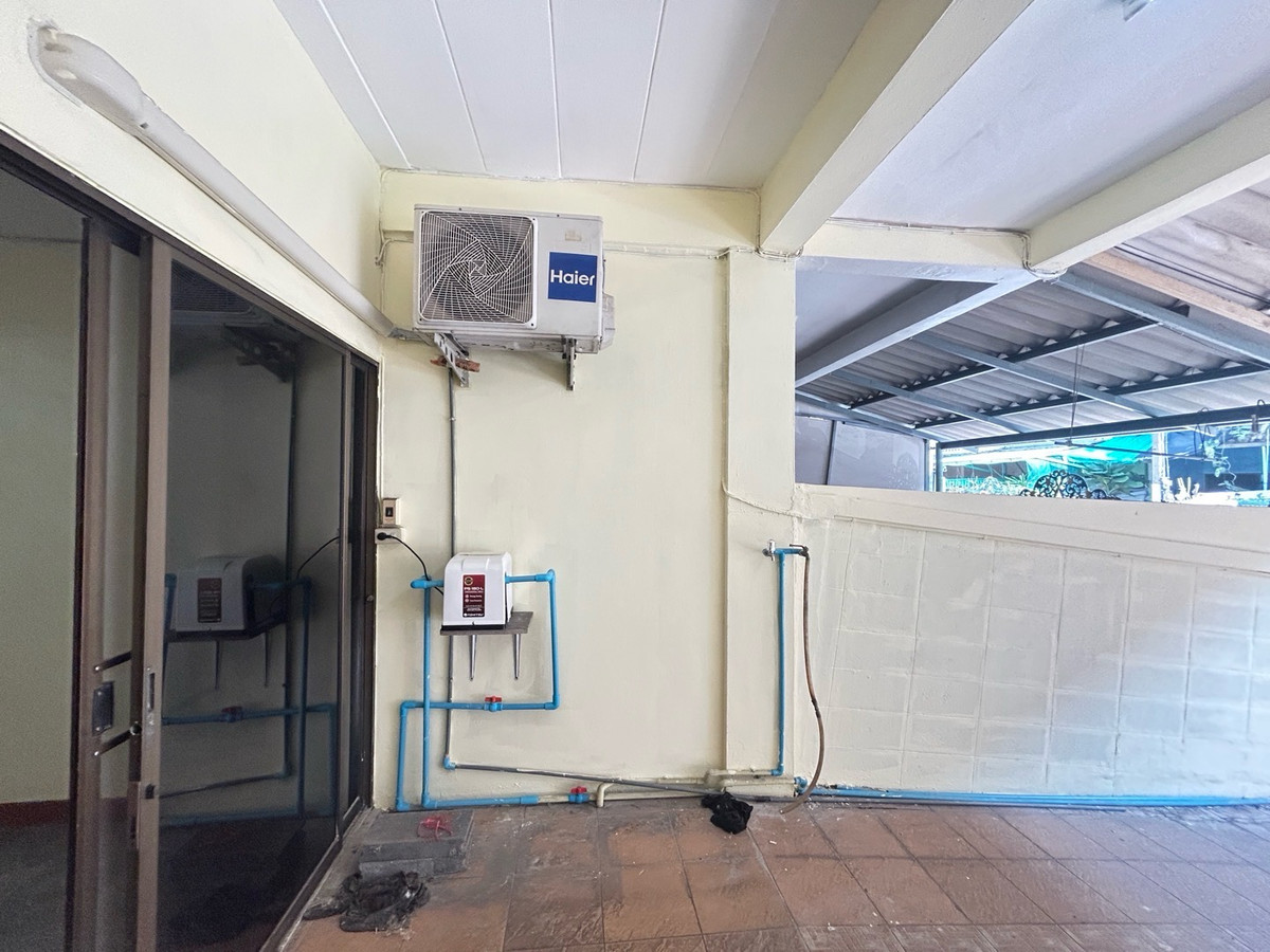 For SaleTownhomeRama 2, Bang Khun Thian : House for sale Sinthawee Grand Village, Rama 2. Area 200 sqm (16.5 sq.wah)