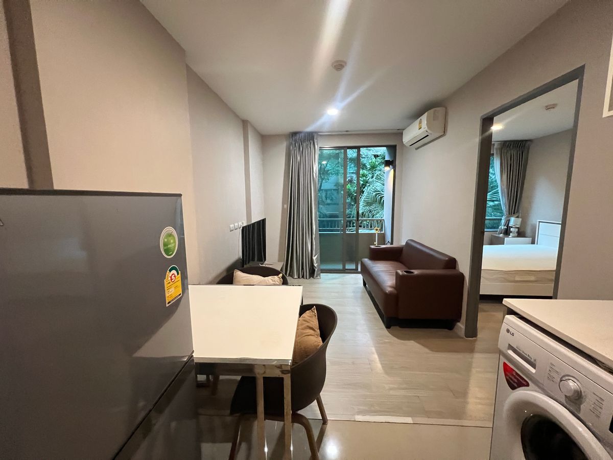 ให้เช่าคอนโดรัชดา ห้วยขวาง : RC090025 For rent, Condo Metro Luxe Ratchada, fully furnished, near MRT Huai Khwang and MRT Sutthisan