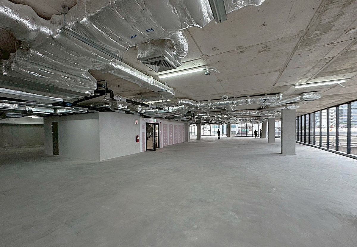 ให้เช่าร้านค้า/ตลาดนัดสุขุมวิท อโศก ทองหล่อ : พื้นที่ให้เช่าริมถนนสุขุมวิท เหมาะทำธุรกิจทุกประเภท เช่น ร้านอาหาร สปา บาร์ ฯลฯ ** NO CO-AGENT ** 