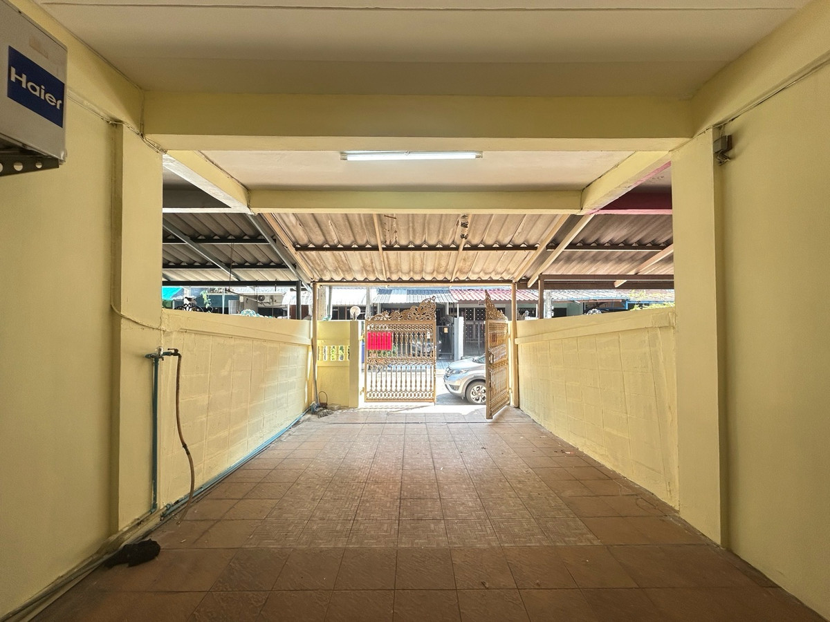 For SaleTownhomeRama 2, Bang Khun Thian : House for sale Sinthawee Grand Village, Rama 2. Area 200 sqm (16.5 sq.wah)