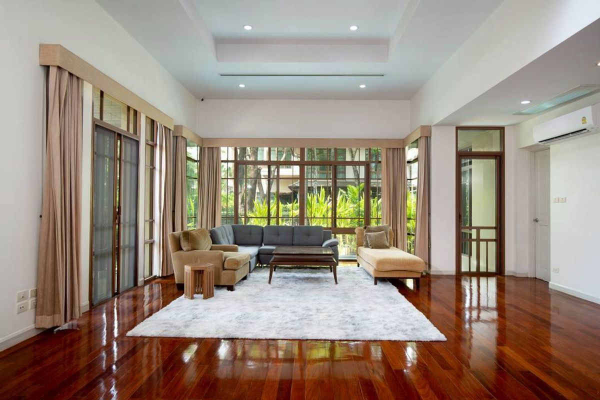 ให้เช่าบ้านอ่อนนุช อุดมสุข : ♣ Luxury house ♣ บ้านเดี่ยว 2 ชั้น 110.00 ตร.ว. | 4 ห้องนอน 5 ห้องน้ำ | ใกล้ BTS สถานีพระโขนง 2 นาที, โรงพยาบาลสุขุมวิท 4 นาที, Gateway เอกมัย 4 นาที
