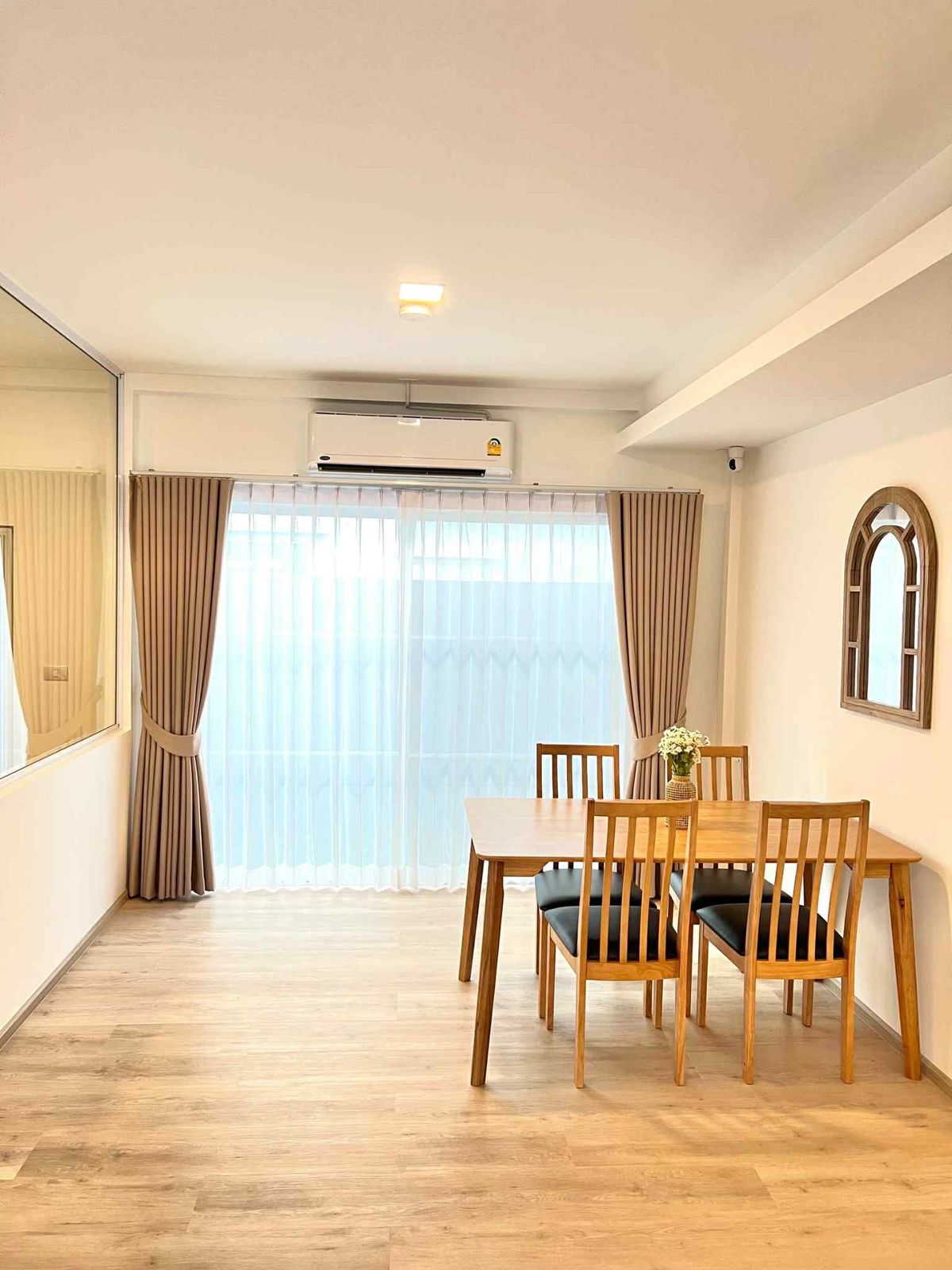 ให้เช่าทาวน์โฮมบางนา แบริ่ง ลาซาล : ทาวน์เฮ้าส์ให้เช่า 📍 Indy 2 Bangna-Ramkhamhaeng 2 📍 3 ห้องนอน 3 ห้องน้ำ เฟอร์นิเจอร์ และ เครื่องใช้ไฟฟ้าครบ 