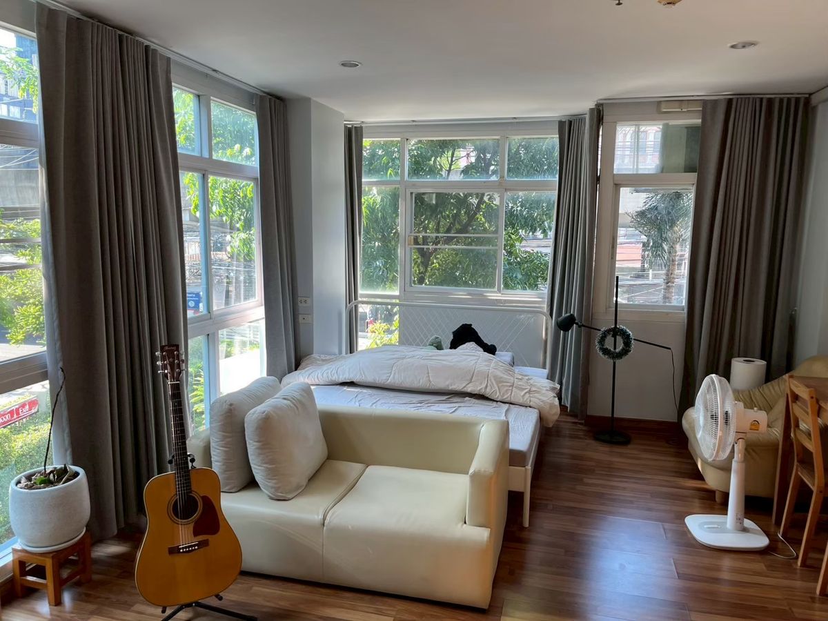 For RentCondoRama9, Petchburi, RCA : Rent the owner, released by himself 8,500