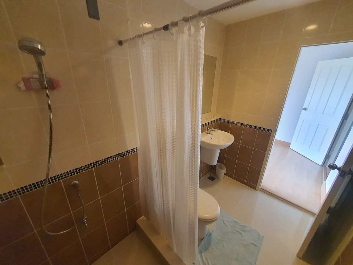 ขายทาวน์โฮมลาดพร้าว101 แฮปปี้แลนด์ : บ้านกลางเมือง ลาดพร้าว 87, ทาวน์โฮม 3 ชั้น, วิวสวน เป็นส่วนตัว ทำเลดี, สไตล์โมเดิร์น ราคาจับต้องได้, ฟังก์ชันครบ หรู คุ้ม พร้อมอยู่ทันที