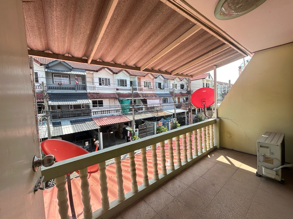 For SaleTownhomeRama 2, Bang Khun Thian : House for sale Sinthawee Grand Village, Rama 2. Area 200 sqm (16.5 sq.wah)