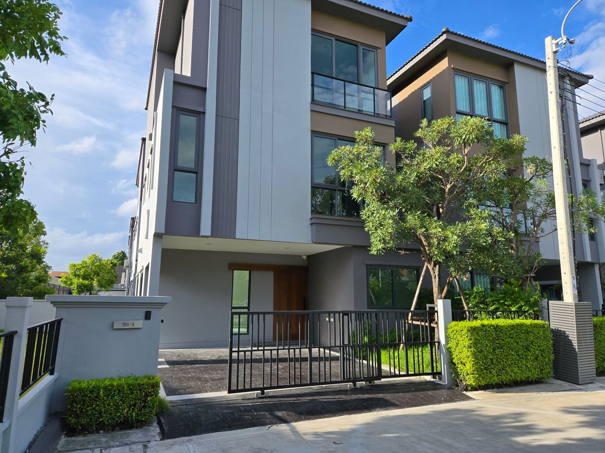 ขายราษฎร์บูรณะ สุขสวัสดิ์ : New Home for Sale – Baan Klang Muang THE EDITION Suksawat | 4BR 218 SQM | 63.6 SQW | Best Plot in Project