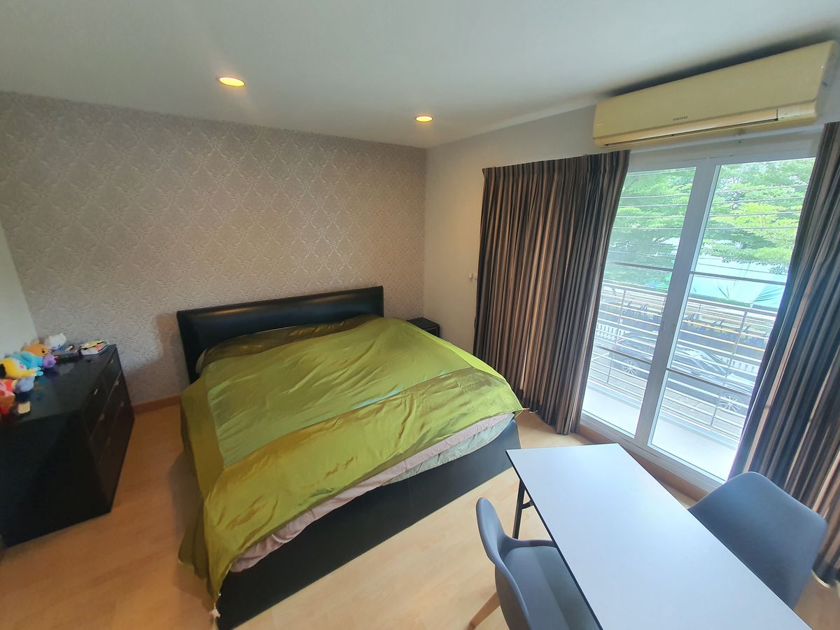 ขายทาวน์โฮมลาดพร้าว101 แฮปปี้แลนด์ : บ้านกลางเมือง ลาดพร้าว 87, ทาวน์โฮม 3 ชั้น, วิวสวน เป็นส่วนตัว ทำเลดี, สไตล์โมเดิร์น ราคาจับต้องได้, ฟังก์ชันครบ หรู คุ้ม พร้อมอยู่ทันที