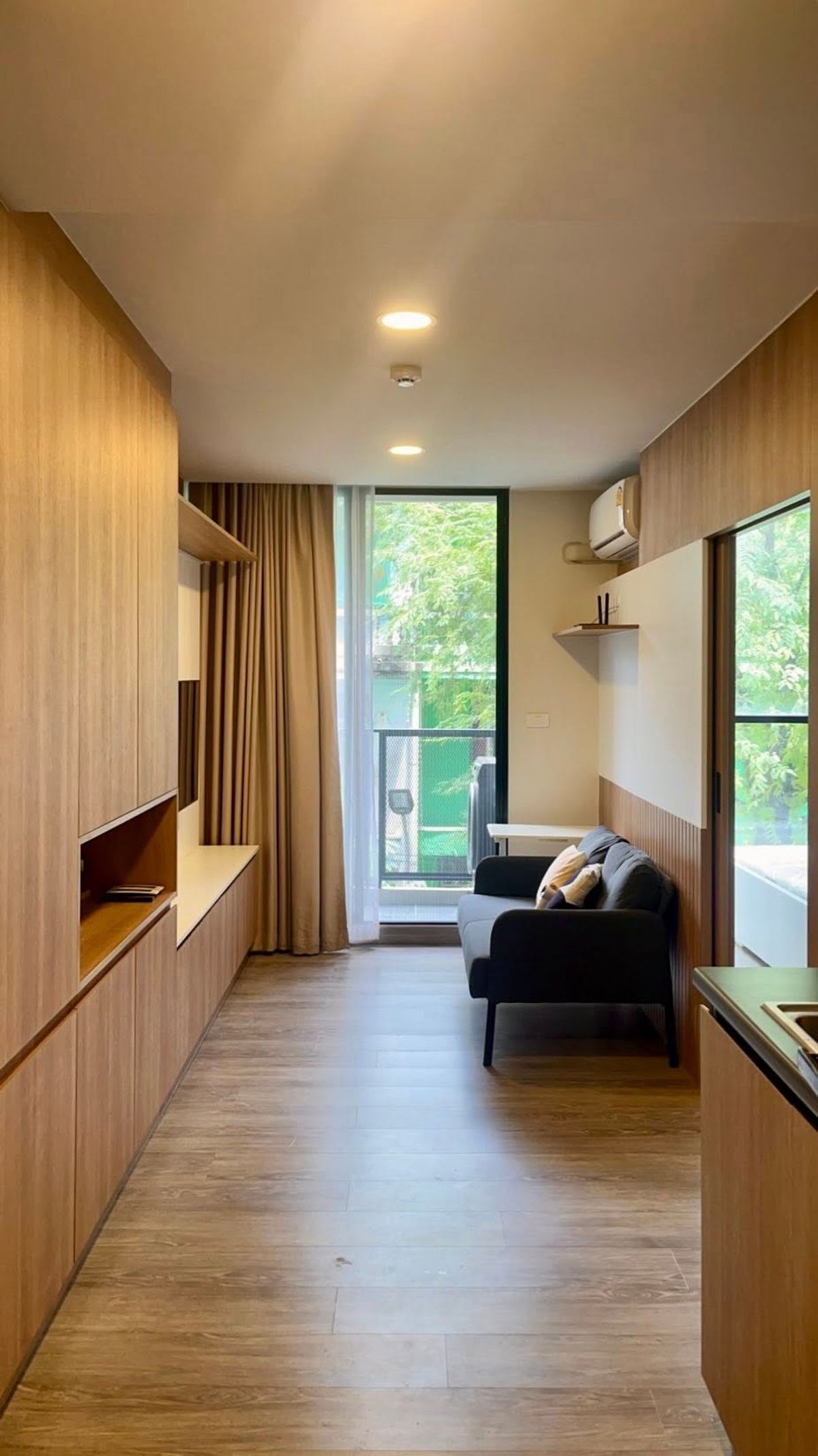 For RentCondoWongwianyai, Charoennakor : Rent RR830 Flexi Sathorn-Charoen Nakhon Beautiful room, complete furniture near the BTS BTS, Krung Thon Buri