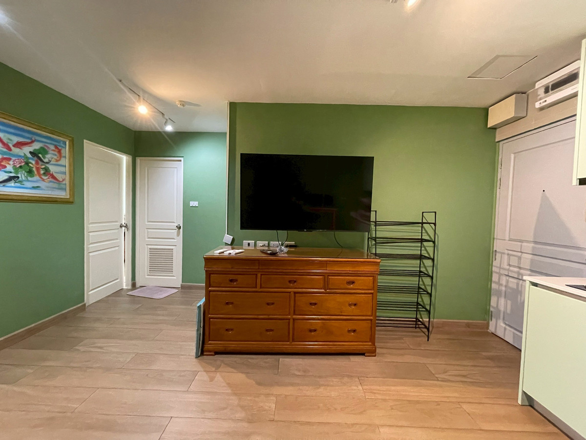 For RentCondoSukhumvit, Asoke, Thonglor : (For rent) 2 bedrooms, 1 bathroom, 61 sq m., spacious room, comfortable, Sukhumvit area, fully furnished + electrical appliances.