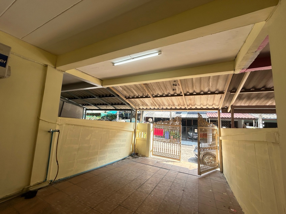 For SaleTownhomeRama 2, Bang Khun Thian : House for sale Sinthawee Grand Village, Rama 2. Area 200 sqm (16.5 sq.wah)