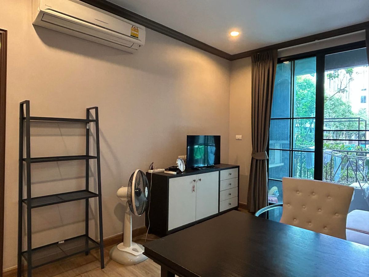 For SaleCondoSiam Paragon ,Chulalongkorn,Samyan : The Reserve Kasemsan 3【𝐒𝐄𝐋𝐋 & 𝐑𝐄𝐍𝐓】🔥Classic-style 2-bedroom unit with spacious living space and bathtub! Near BTS National Stadium🔥  Contact Line ID: @hacondo