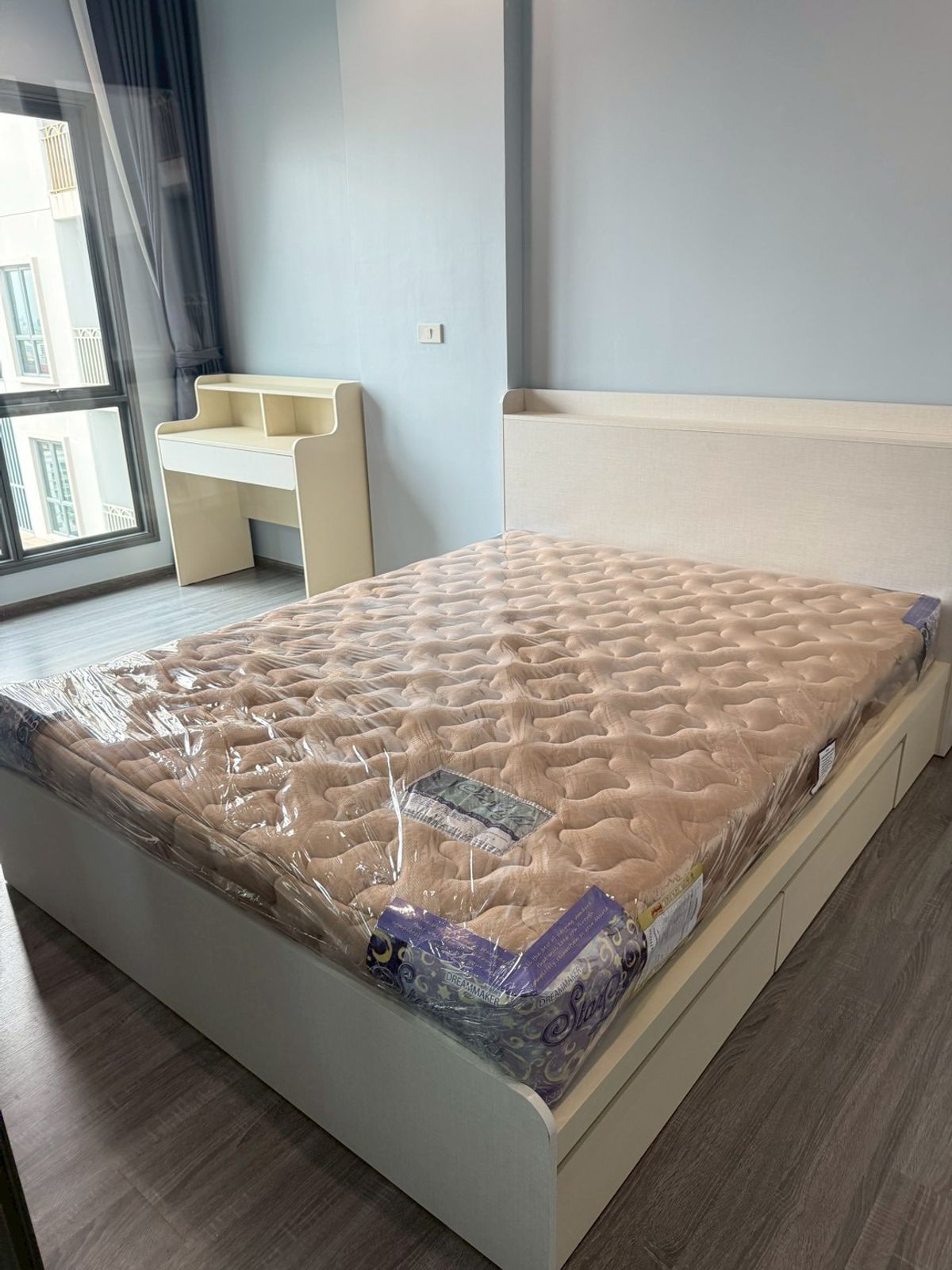 For RentCondoWongwianyai, Charoennakor : ★ The Rich Sathorn-Taksin ★ 35 sq m., 20th floor (1 bedroom, 1 bathroom), ★ near BTS Wongwian Yai ★ near Charoen Rat Market, The Mall Tha Phra ★ many amenities ★ complete electrical appliances ★