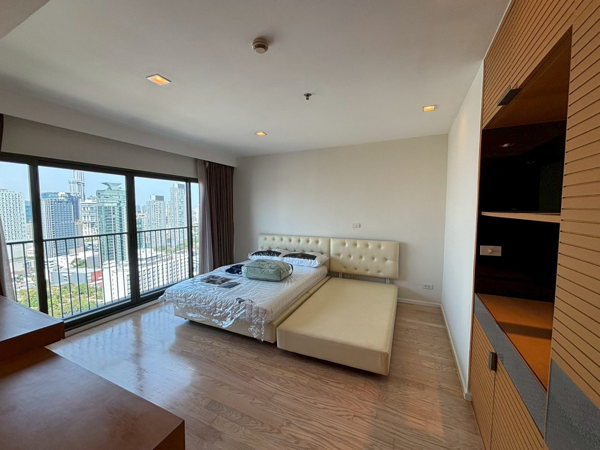 For RentCondoSukhumvit, Asoke, Thonglor : (For rent) Noble Remix 36 I 2BR, newly renovated room. All new electrical appliances Ready to move in ㅡ Near 🚆BTS Thonglor