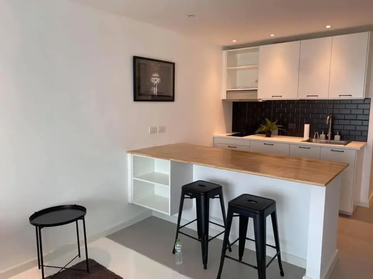 ให้เช่าคอนโดนานา : Sukhumvit Suite Studio condo for rent