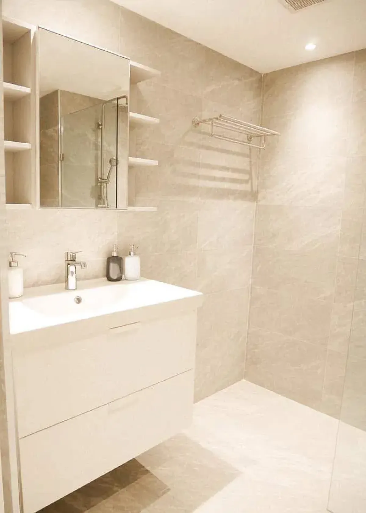 ให้เช่าคอนโดนานา : Sukhumvit Suite Studio condo for rent