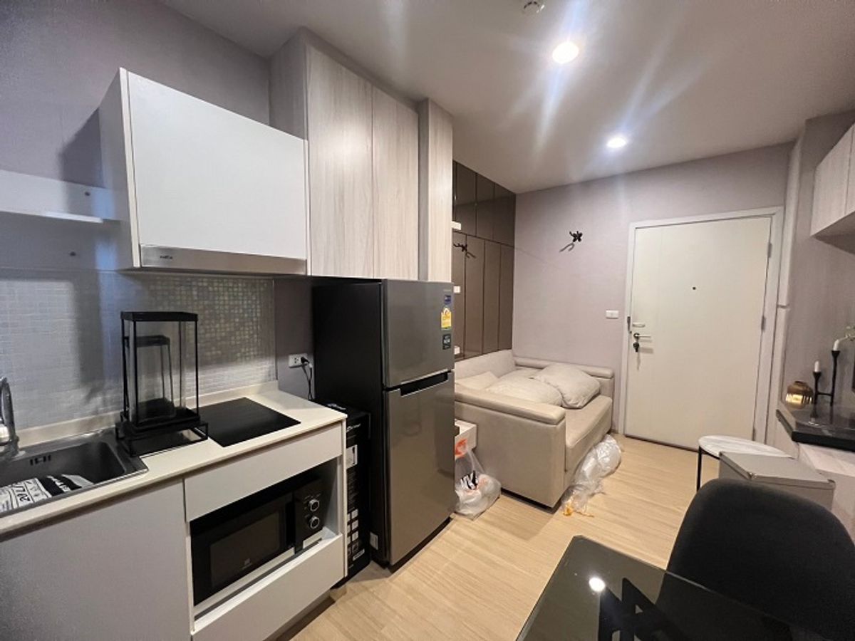 ขายคอนโดปิ่นเกล้า จรัญสนิทวงศ์ : 💖💖ขายห้องพร้อมอยู่!! คอนโด Plum Condo Pinklao Station 1BED 25.64 sq.m.ชั้น 16 แต่งครบ ใกล้ MRT บางยี่ขัน / สนใจสอบถามได้นะคะ Line ID : atfirm2010 💖💖