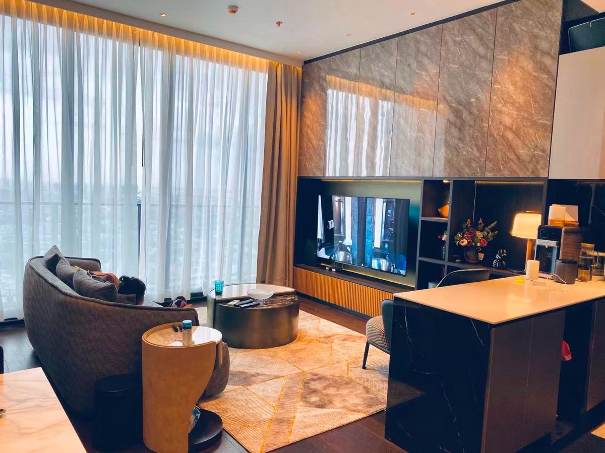 ให้เช่าคอนโดอ่อนนุช อุดมสุข : For rent penthouse 3 beds 2 bath 
Whizdom Essence sukhumvit 