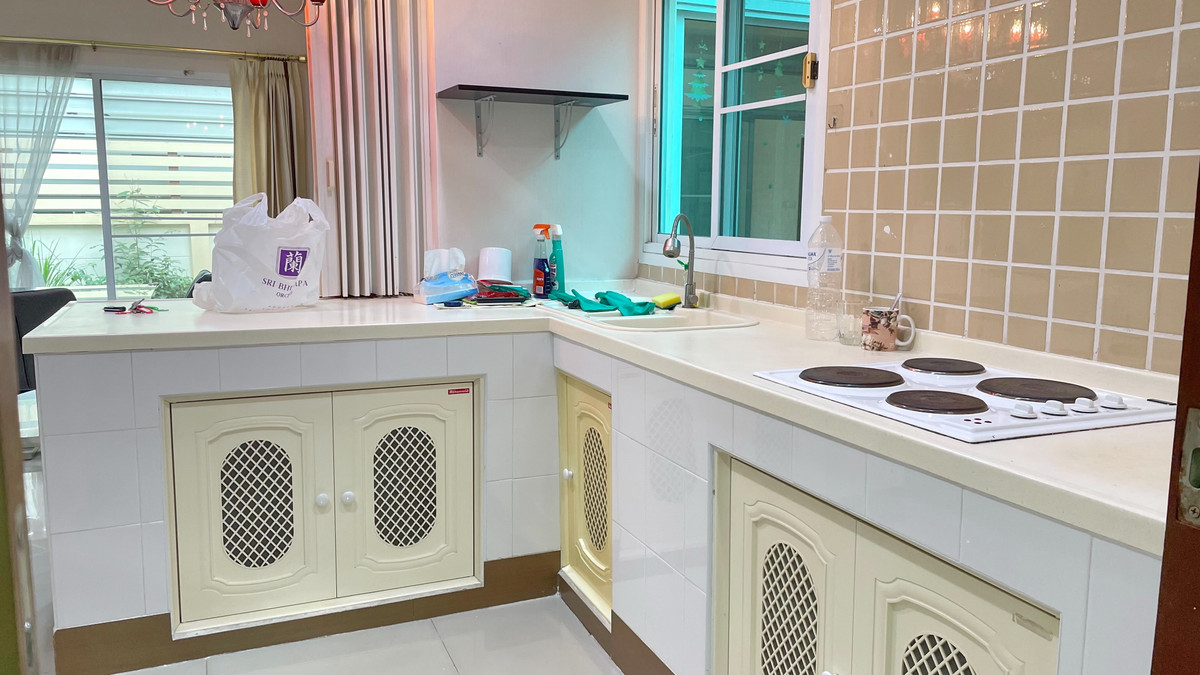 For RentHouseRama5, Ratchapruek, Bangkruai : Rent a detached house, Laddarom Ratchaphruek, Rattanathibet, next to Ratchaphruek near MRT Bang Rak Noi.