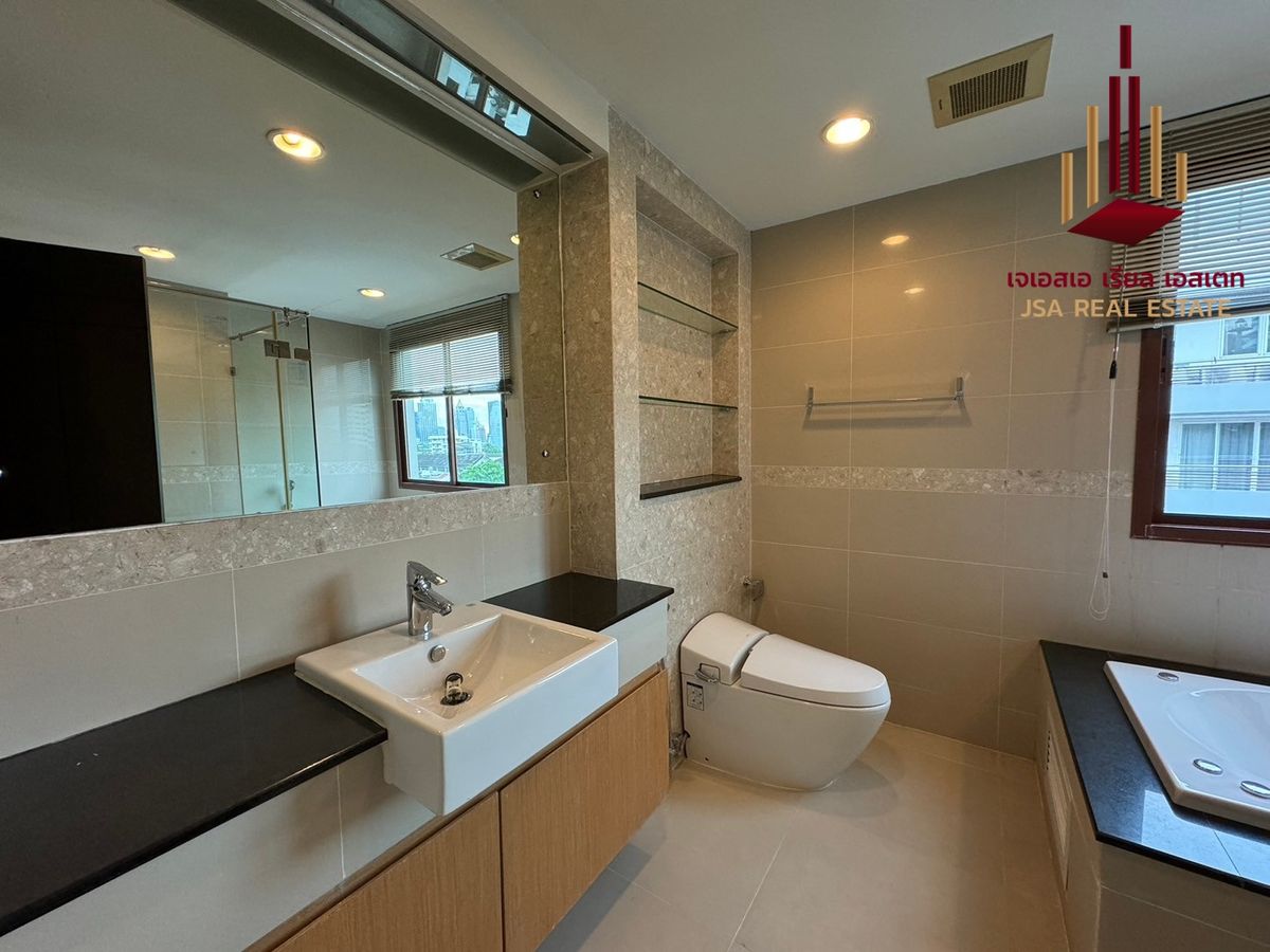 ให้เช่าคอนโดวิทยุ ชิดลม หลังสวน : ✨ For Rent: The Crest Ruamrudee  Condo ✨  💰 Only 120,000 THB/month