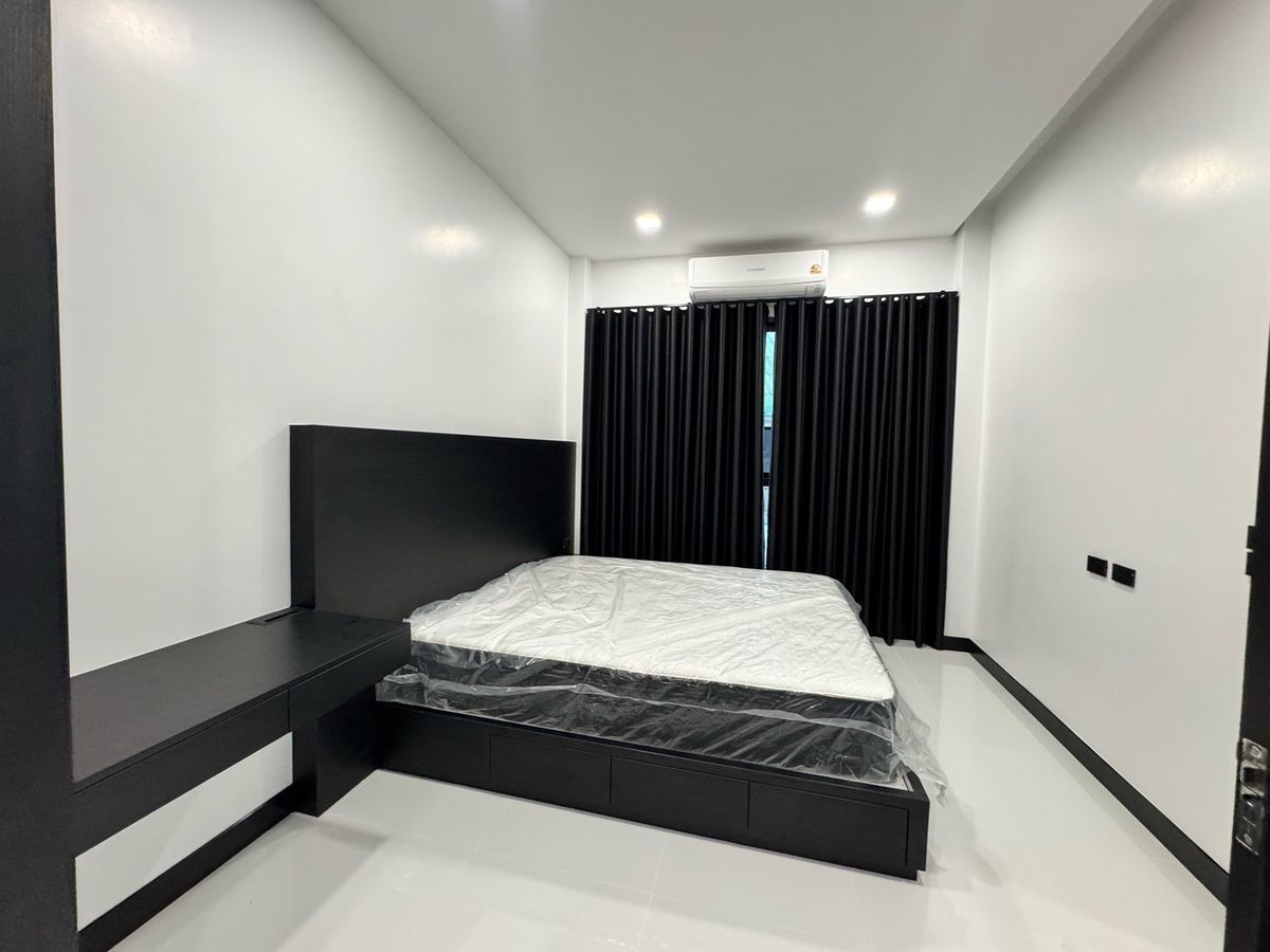 For RentHouseYothinpattana,CDC : 🏡✨ Single house, Home Office, newly built in the heart of Town in Town (along the express) 310 sq.m.