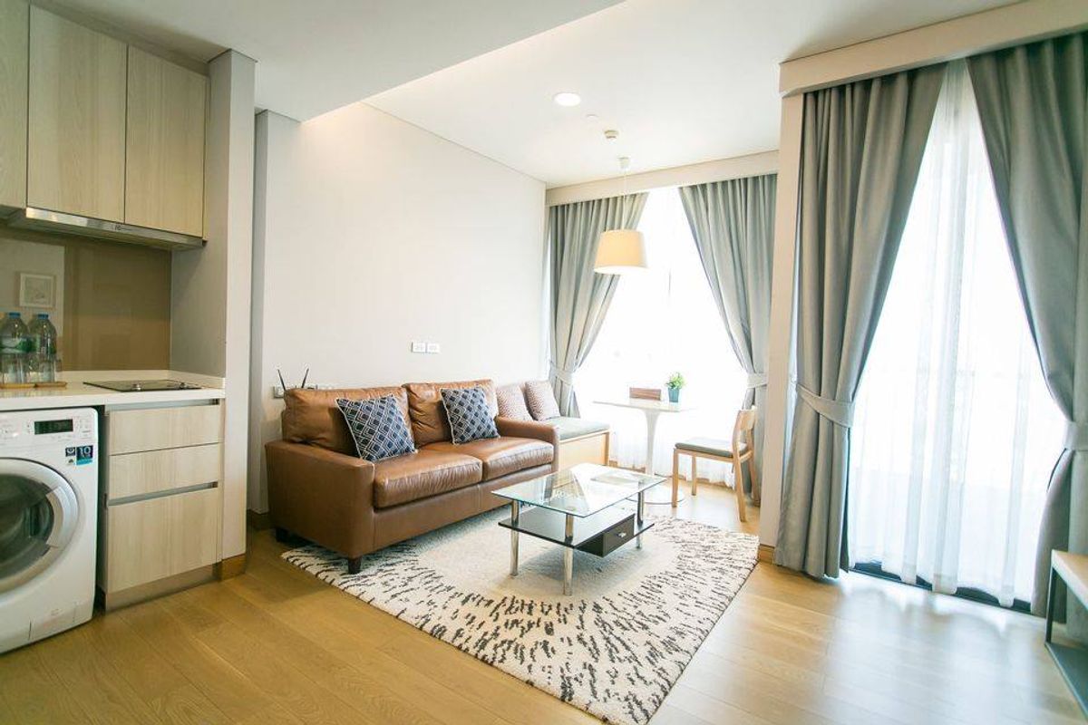 ให้เช่าคอนโดสุขุมวิท อโศก ทองหล่อ : R679 ให้เช่า The Lumpini 24 Phrom pong skv24 1bed 1bath 30k	